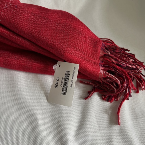 Pashmina Scarf Red Plaid Christmas Fringed Winter Warm Cozy Festive - Picture 2 of 3